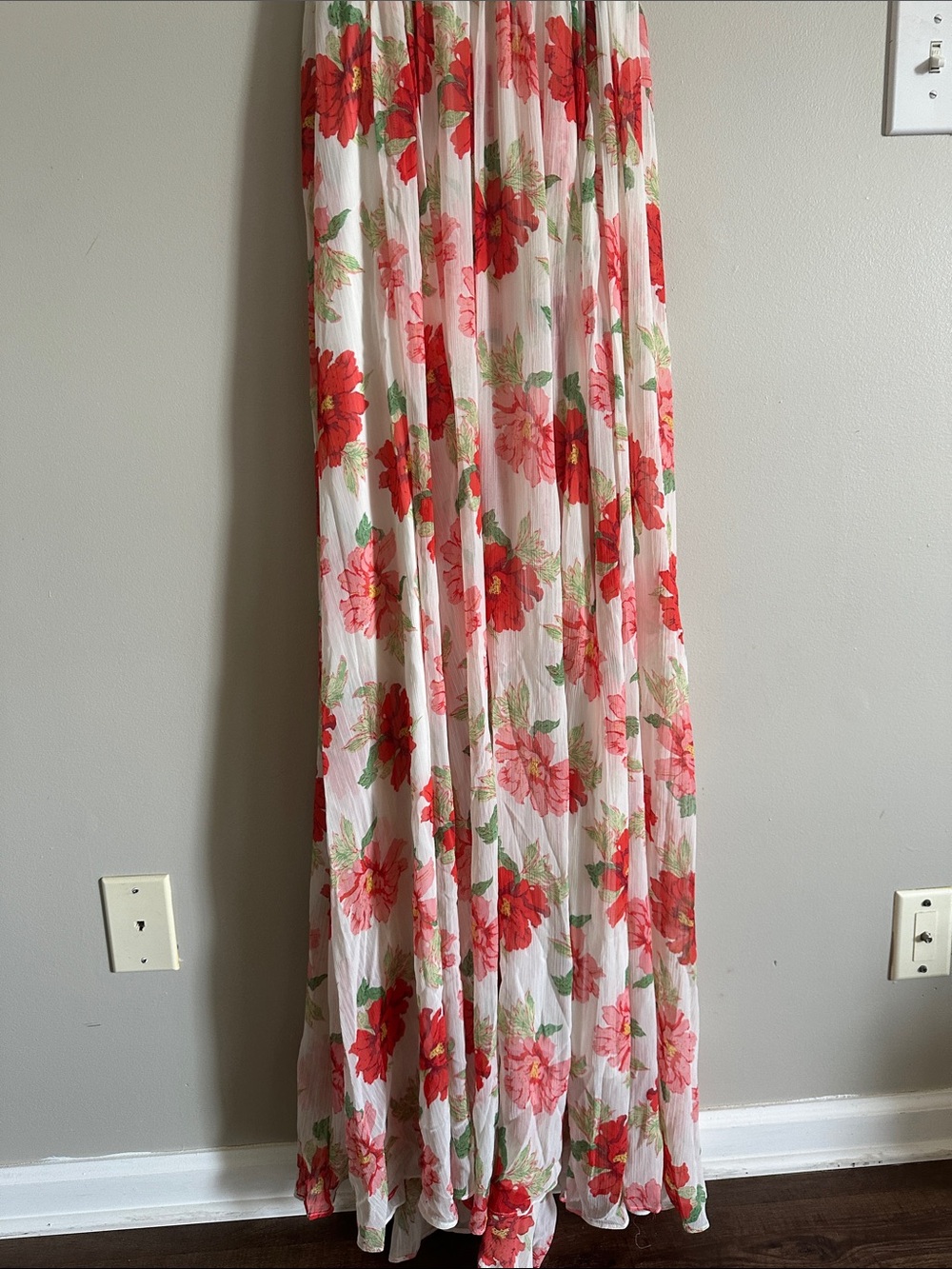 White Floral Maxi Dress - Picture 11 of 12